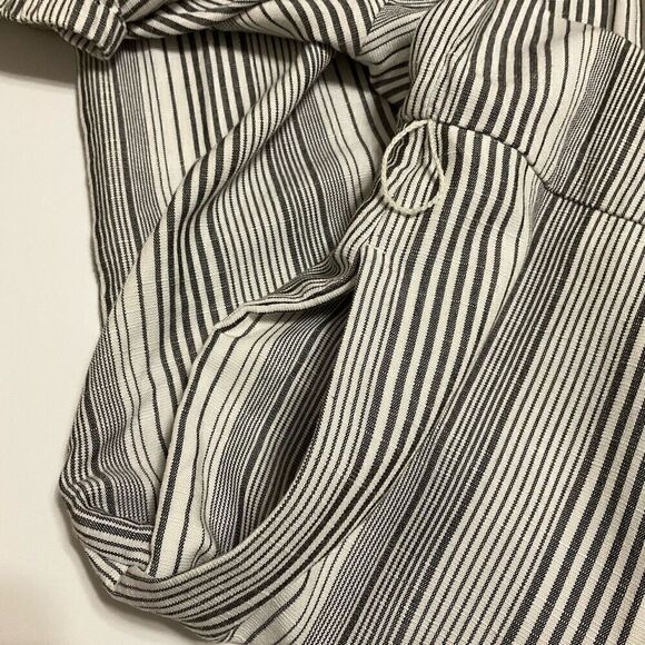 GAP NWT Puff Sleve Jumpsuit, 4P. Lightweight, Striped tswift engagement vibes - Picture 8 of 13